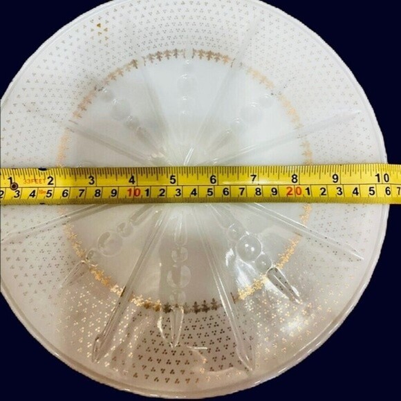Anchor Hocking Milk Glass‎ Pedestal Cake Dessert Stand Gold Foil Fleur-De-Lis - Picture 10 of 11